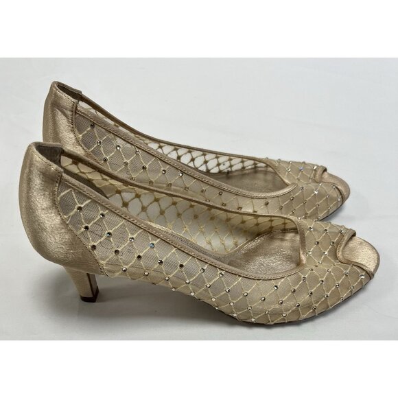 Sexy Women's Size 8 Cream/Sheer/Jewels Peep Toe Pumps 🤩 - Picture 2 of 11